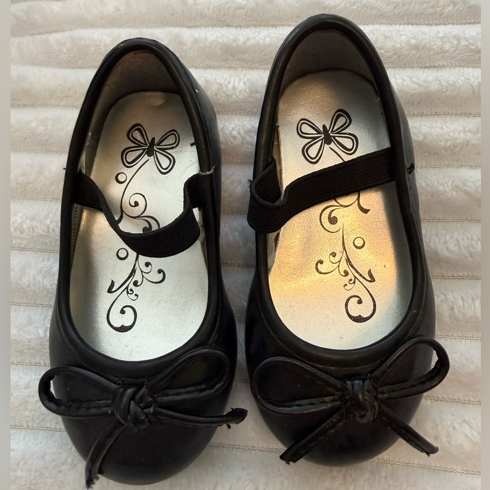 Black Girls Shoes with Bow Detail and Elastic Strap